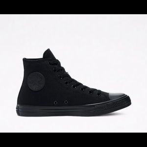 Converse Chuck Taylor All Star Classic All Black 6.5 men-8.5 women